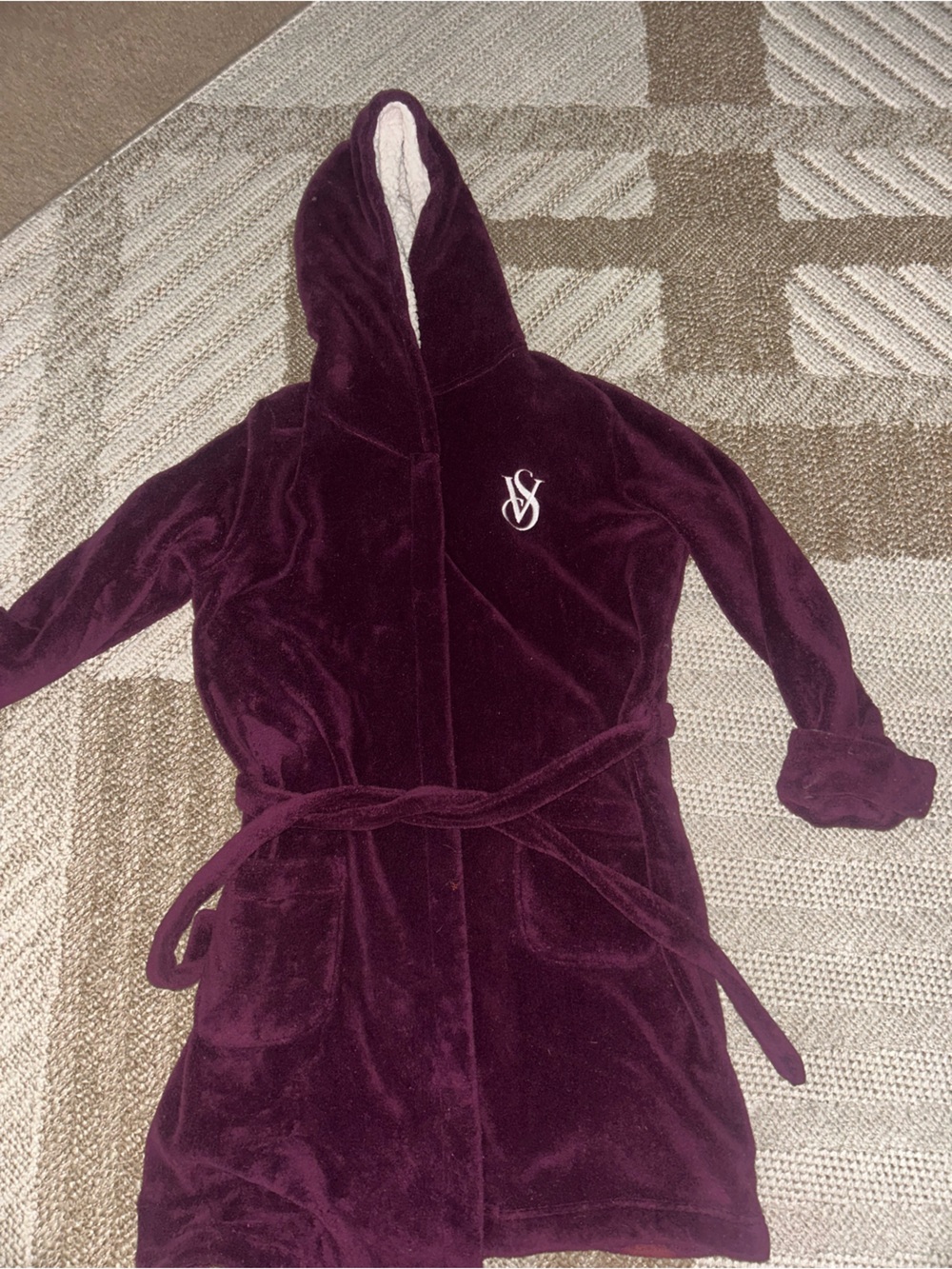 Victoria's Secret Plush Hooded Robe in Plum and Cream